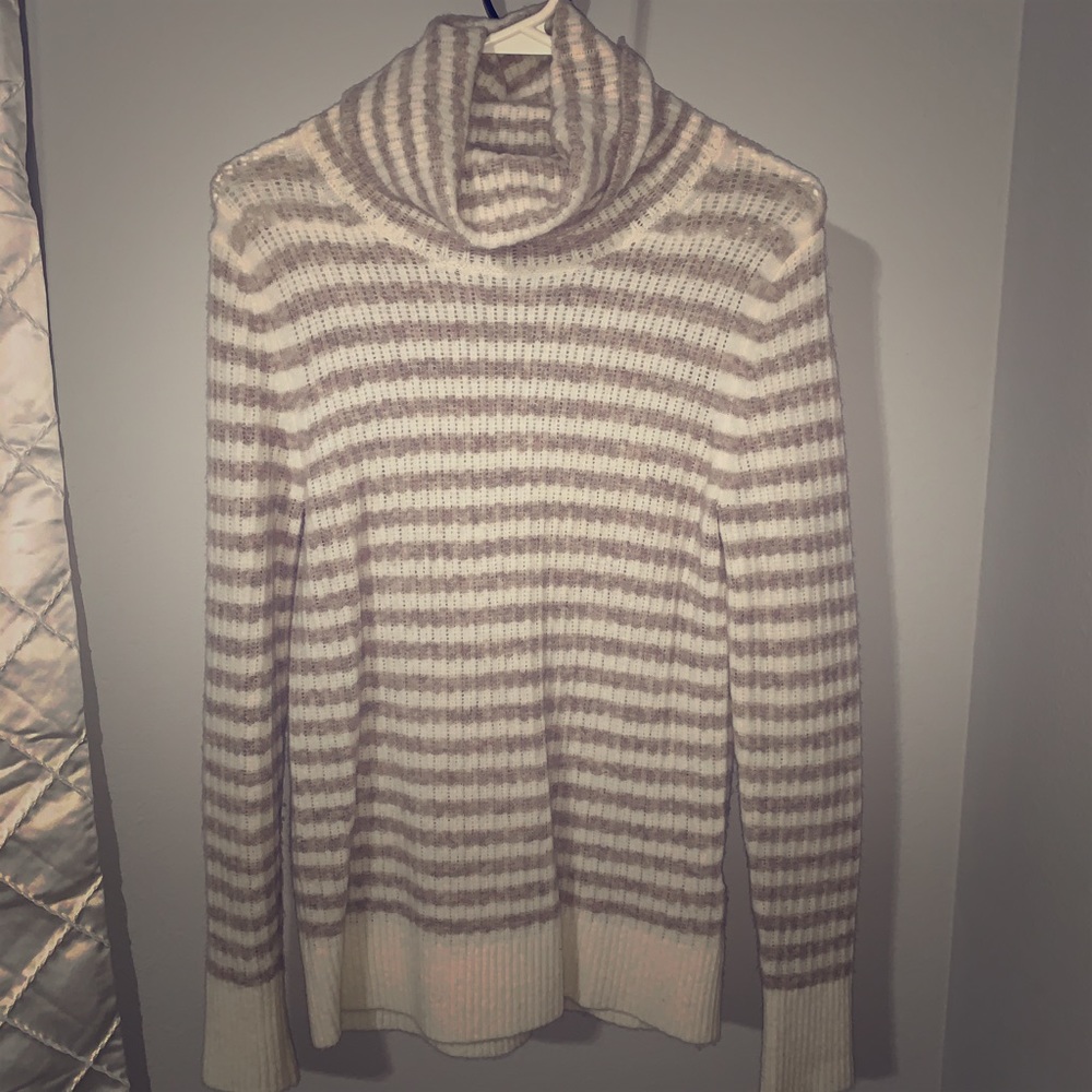 Banana Republic sweater